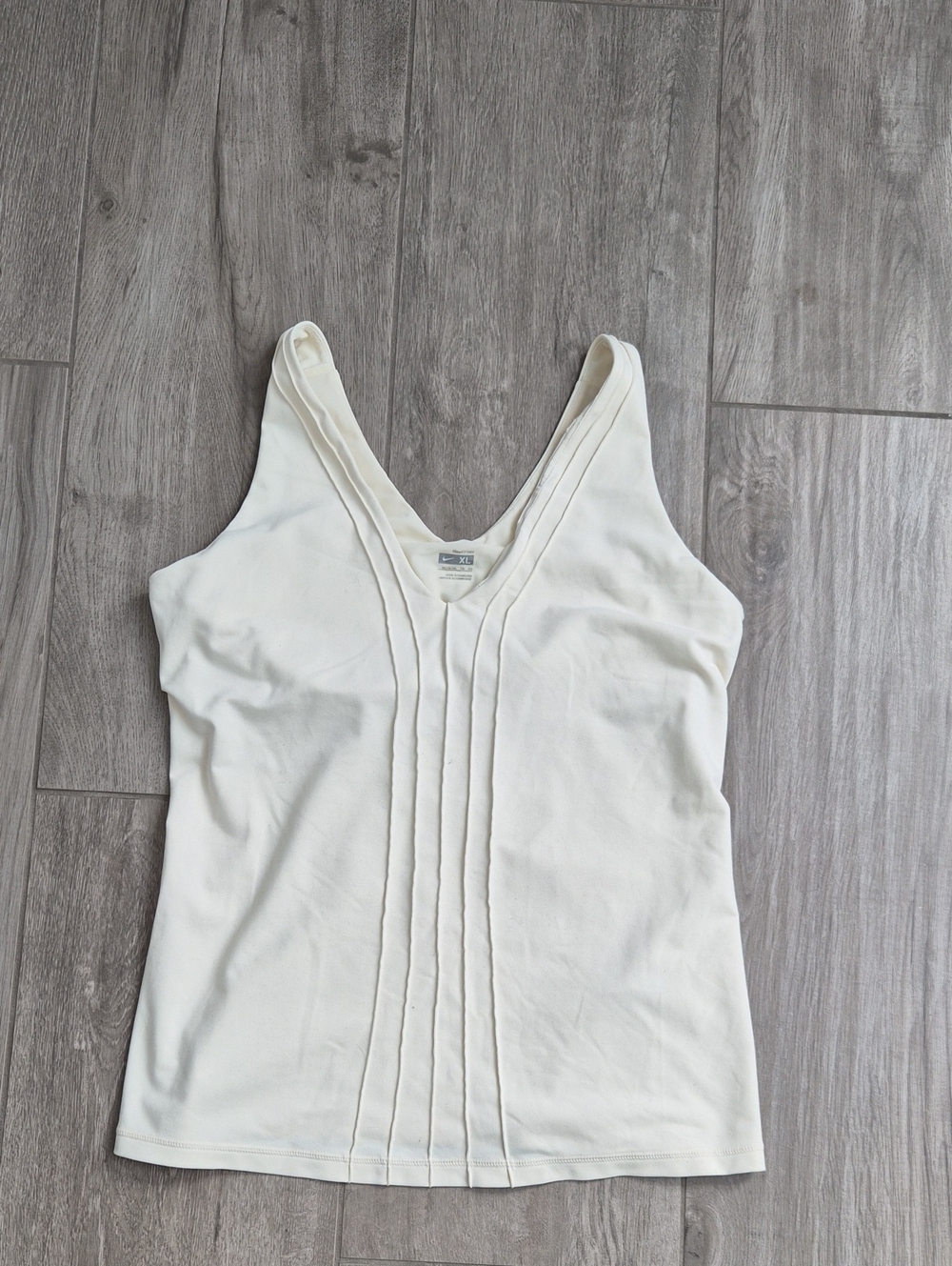 Nike Off White V-Neck Pintuck Camisole Size XL